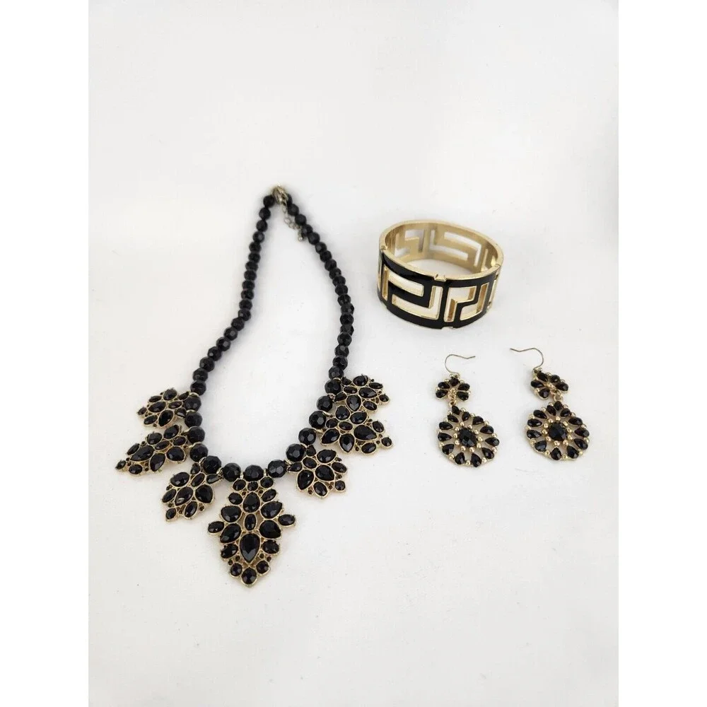 Gold‎ Tone Black Floral Beaded Statement Necklace Clasp Bracelet Earrings